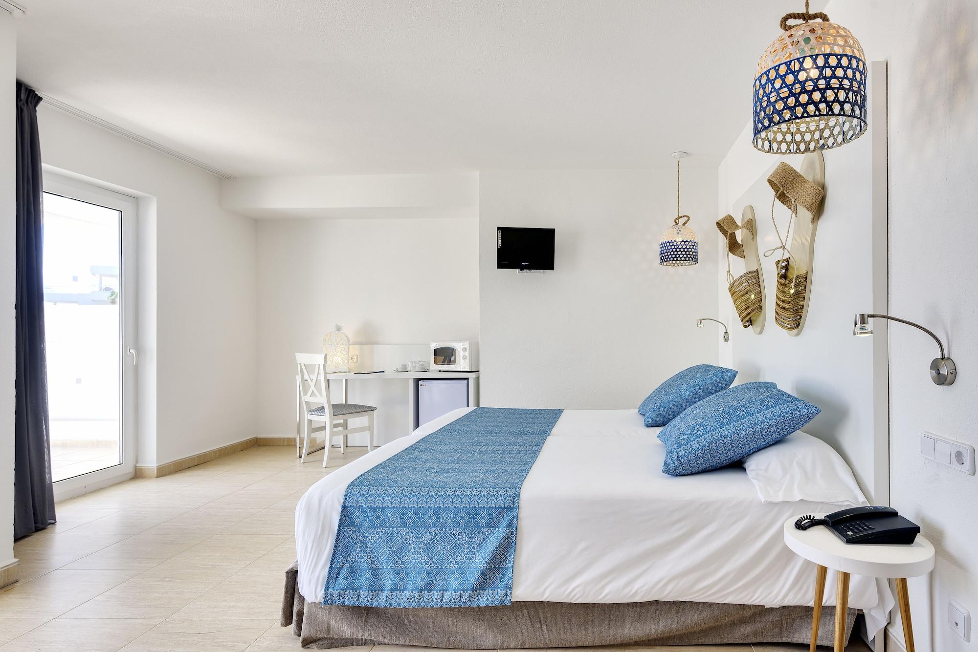 Aparthotel Tropic Garden ซานตาเอวเลเรียเดสริว ภายนอก รูปภาพ