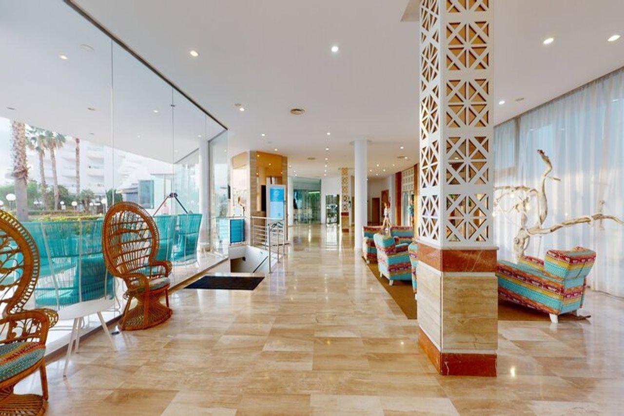 Aparthotel Tropic Garden ซานตาเอวเลเรียเดสริว ภายนอก รูปภาพ