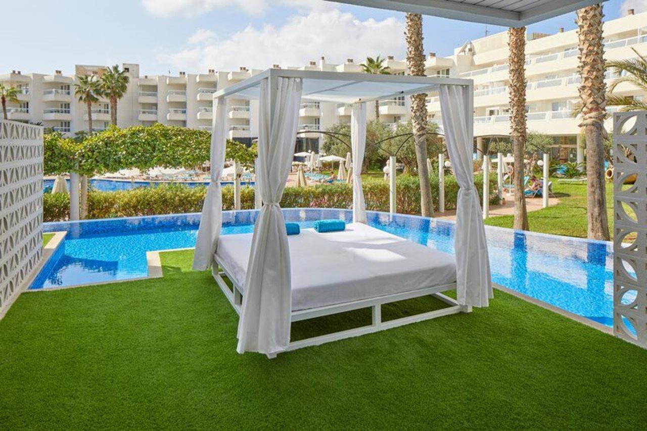 Aparthotel Tropic Garden ซานตาเอวเลเรียเดสริว ภายนอก รูปภาพ