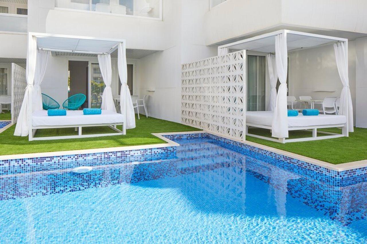 Aparthotel Tropic Garden ซานตาเอวเลเรียเดสริว ภายนอก รูปภาพ